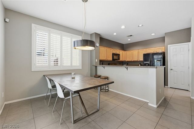 7955 Prairie River Street, Las Vegas, NV 89113