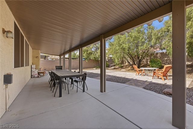 7955 Prairie River Street, Las Vegas, NV 89113