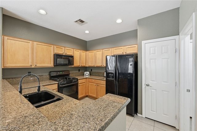 7955 Prairie River Street, Las Vegas, NV 89113