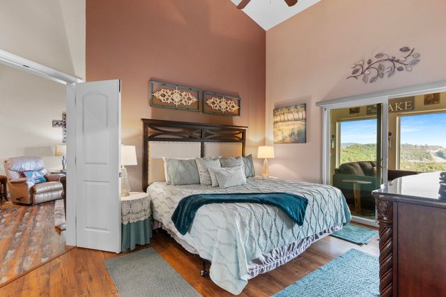 200 Majestic Drive Apt 415, Branson, MO 65616