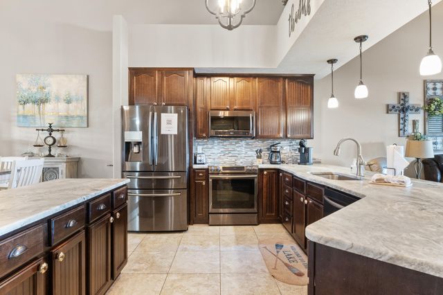 200 Majestic Drive Apt 415, Branson, MO 65616