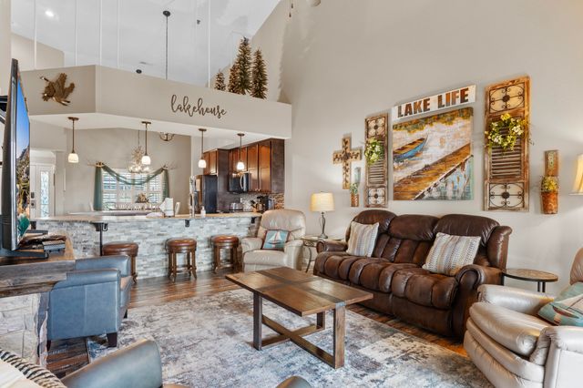 200 Majestic Drive Apt 415, Branson, MO 65616