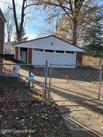 1594 Raydale Dr, Louisville, KY 40219