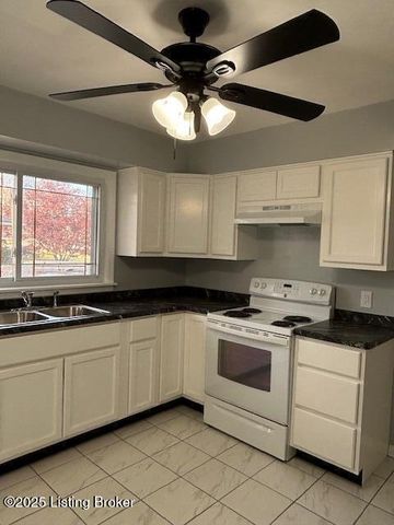 1594 Raydale Dr, Louisville, KY 40219