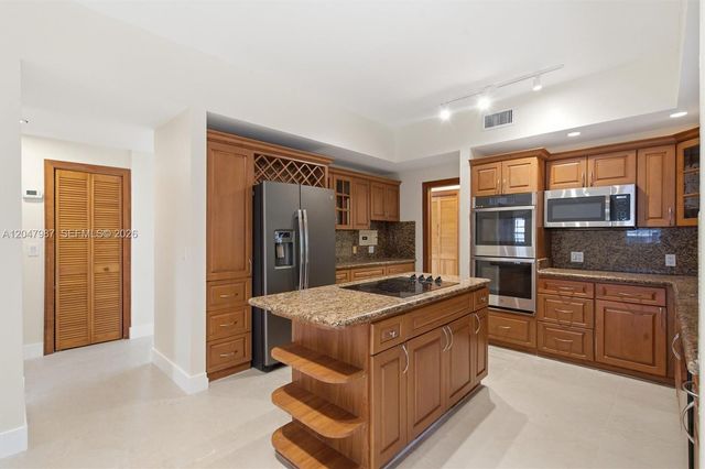 8320 NW 167th Terrace 0, Miami Lakes, FL 33016