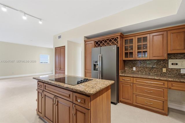 8320 NW 167th Terrace 0, Miami Lakes, FL 33016