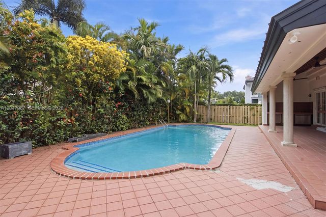 8320 NW 167th Terrace 0, Miami Lakes, FL 33016