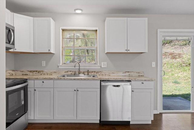 2320 Northbrier Lane, Chattanooga, TN 37406