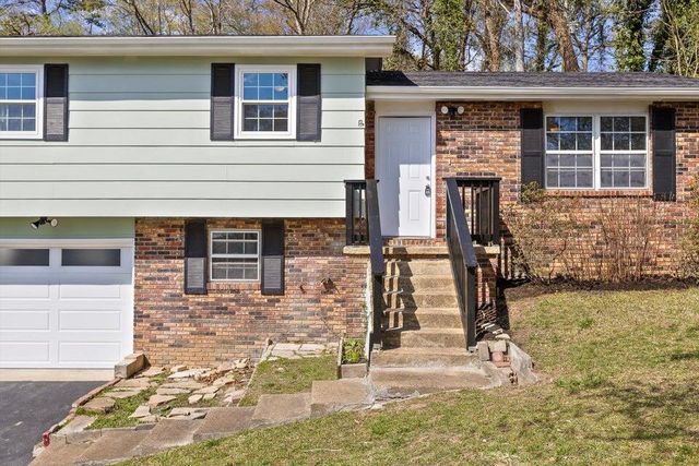 2320 Northbrier Lane, Chattanooga, TN 37406