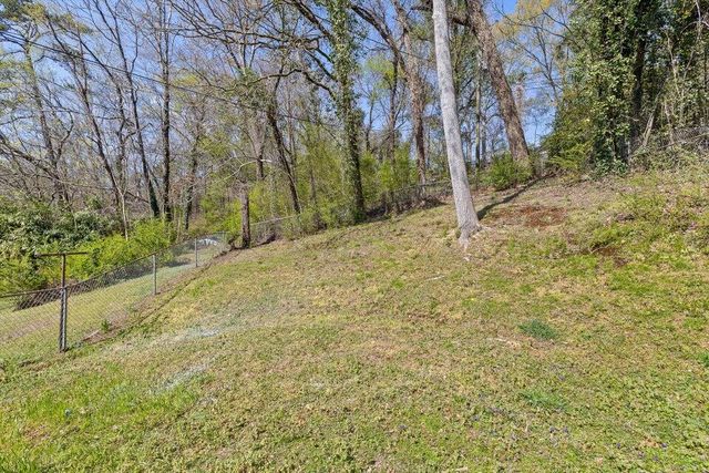 2320 Northbrier Lane, Chattanooga, TN 37406