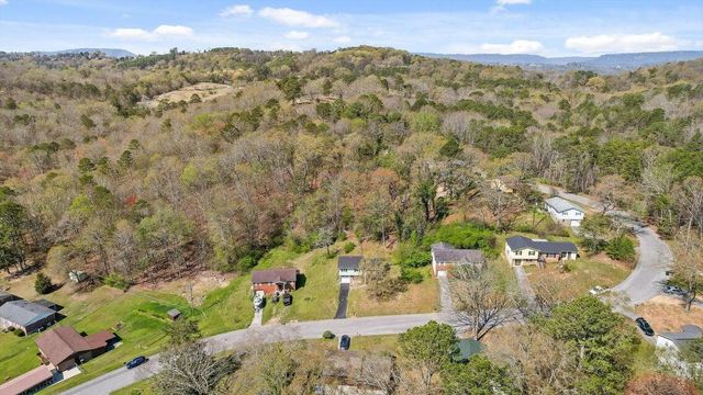2320 Northbrier Lane, Chattanooga, TN 37406