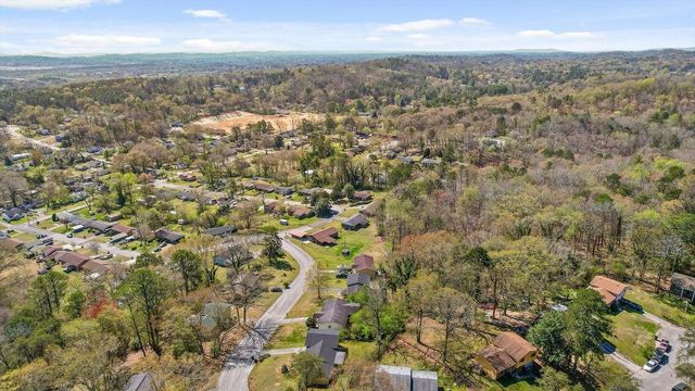 2320 Northbrier Lane, Chattanooga, TN 37406