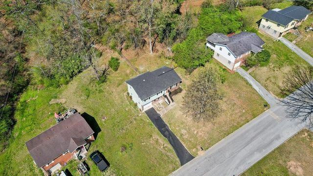 2320 Northbrier Lane, Chattanooga, TN 37406