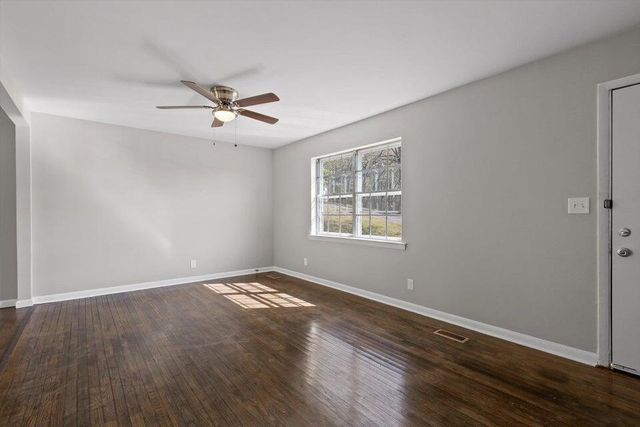 2320 Northbrier Lane, Chattanooga, TN 37406