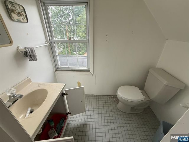 39 Grand Street, Garfield, NJ 07026