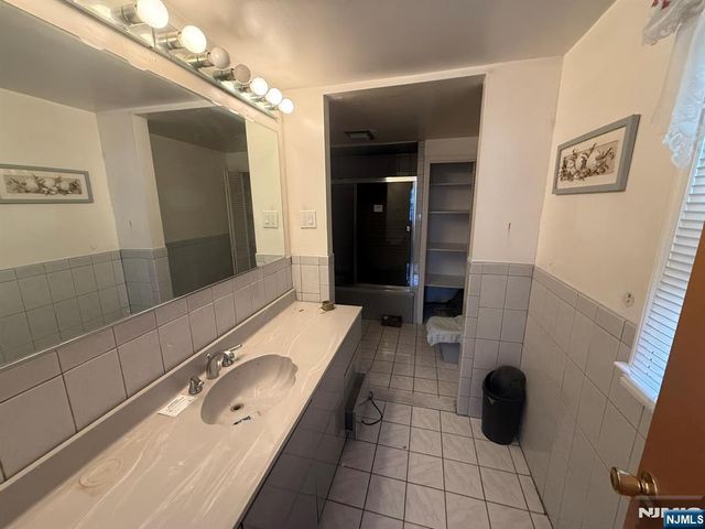 39 Grand Street, Garfield, NJ 07026