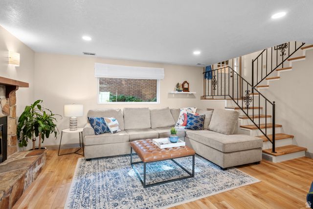 7002 S DEREK HOLLOW CV, Midvale, UT 84047