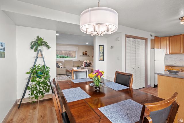 7002 S DEREK HOLLOW CV, Midvale, UT 84047
