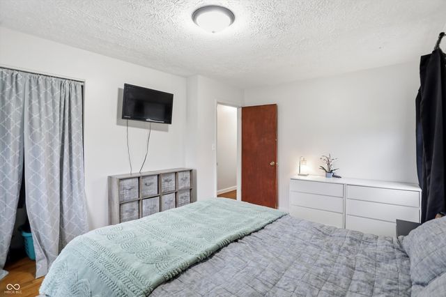 2492 S 125 E, Shelbyville, IN 46176