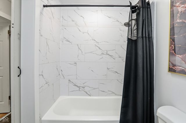 2492 S 125 E, Shelbyville, IN 46176