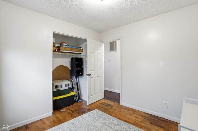 2492 S 125 E, Shelbyville, IN 46176