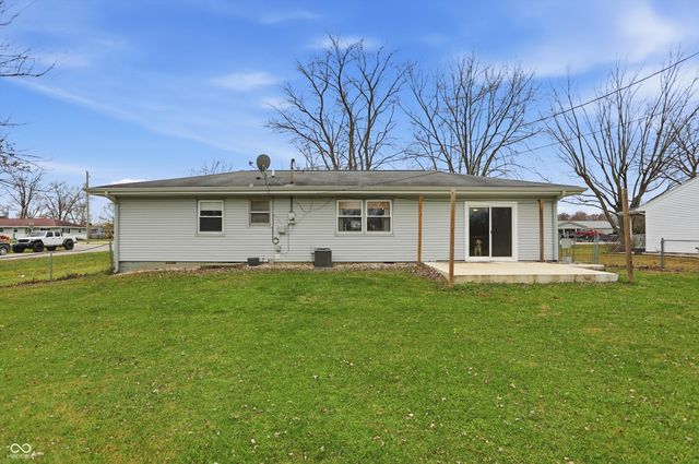 2492 S 125 E, Shelbyville, IN 46176