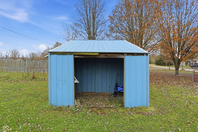 2492 S 125 E, Shelbyville, IN 46176