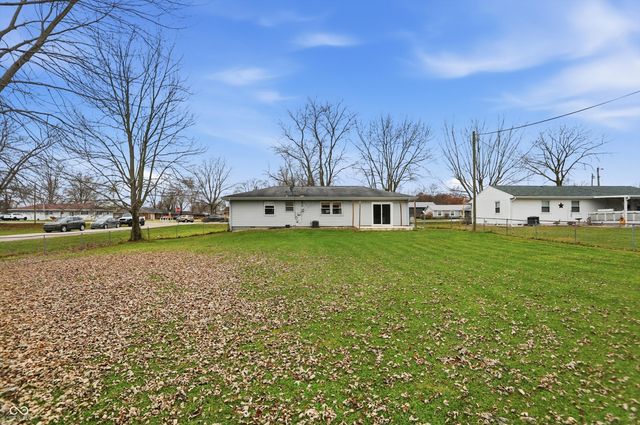 2492 S 125 E, Shelbyville, IN 46176