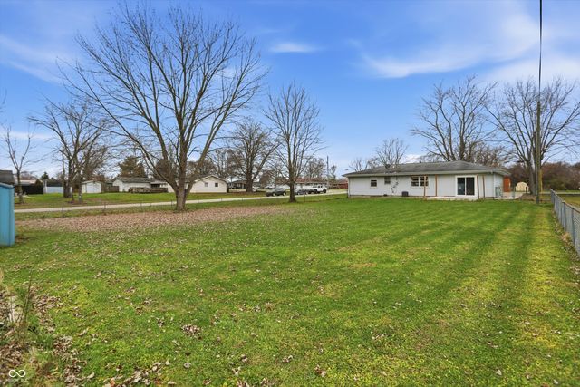 2492 S 125 E, Shelbyville, IN 46176