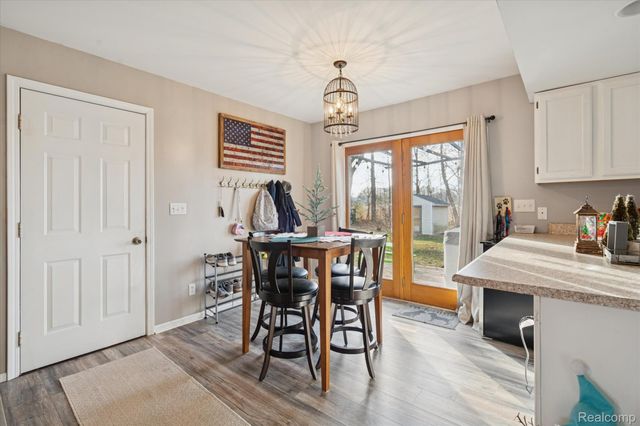 6974 Surrey Lane, Jackson, MI 49201