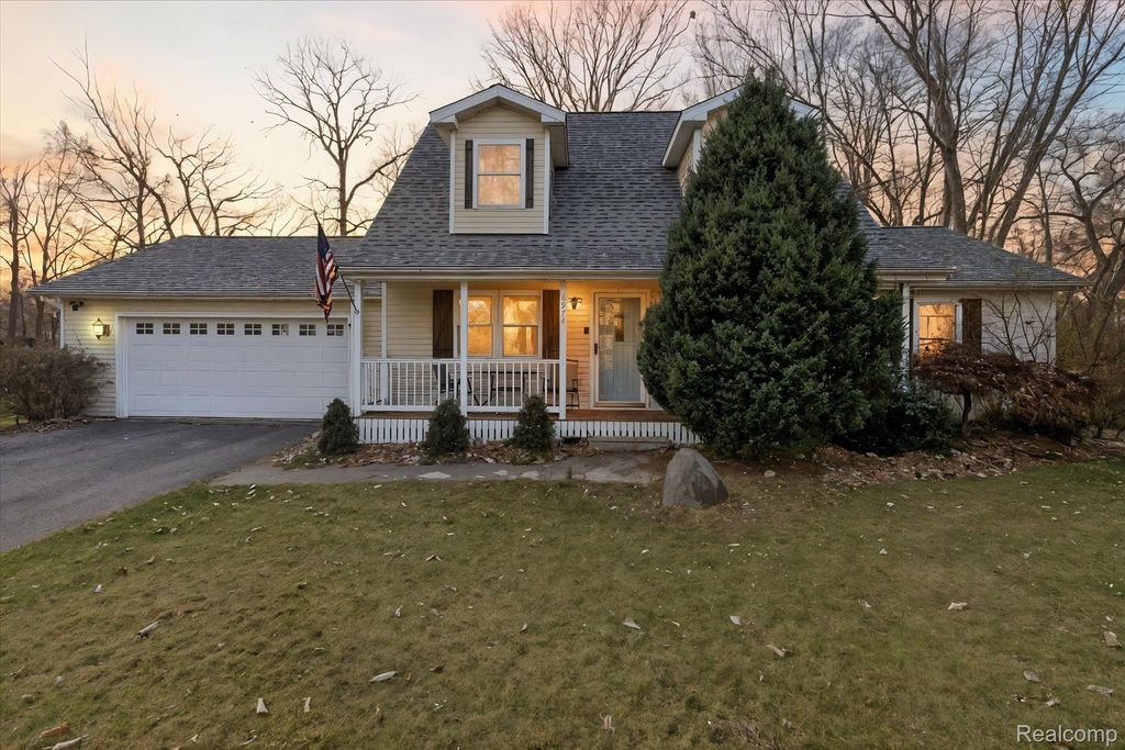 6974 Surrey Lane, Jackson, MI 49201