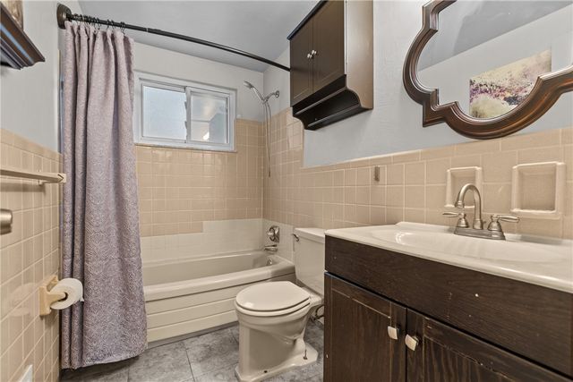 26 Edinburg Drive, Penn Hills, PA 15235