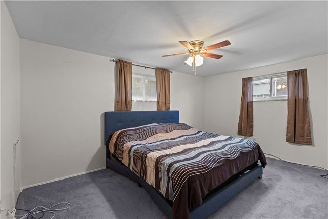 26 Edinburg Drive, Penn Hills, PA 15235