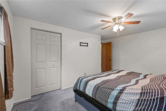 26 Edinburg Drive, Penn Hills, PA 15235