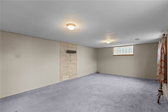 26 Edinburg Drive, Penn Hills, PA 15235