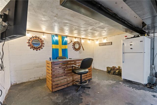 26 Edinburg Drive, Penn Hills, PA 15235