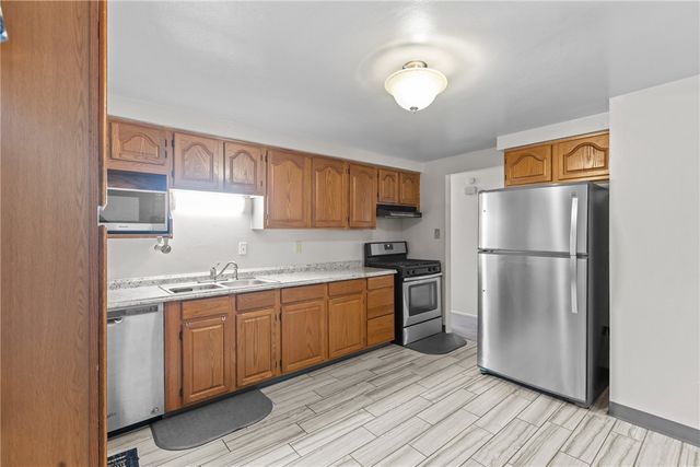 26 Edinburg Drive, Penn Hills, PA 15235