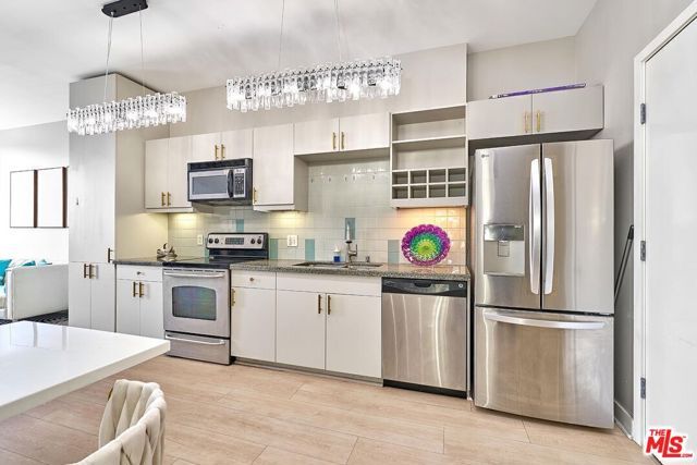 3810 Wilshire Boulevard 408, Los Angeles, CA 90010