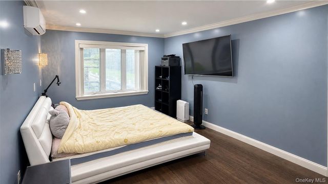 5629 210th Street, Oakland Gardens, NY 11364