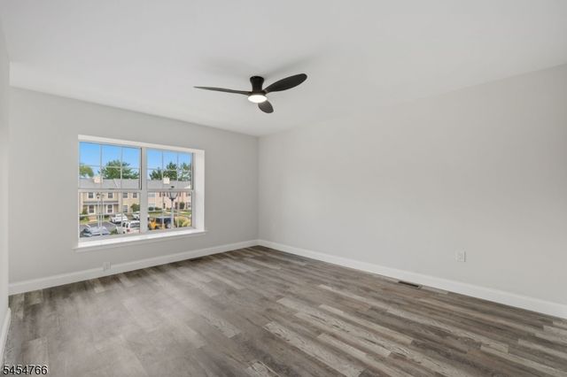 162 Mcnair Ct, Franklin Twp., NJ 08873