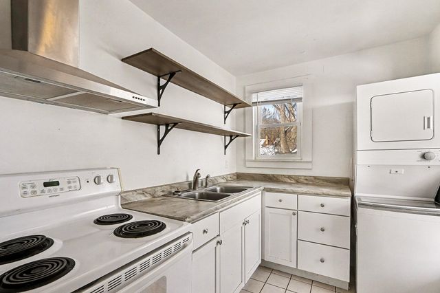 1302 Ogden Ave, Kalamazoo City, MI 49006