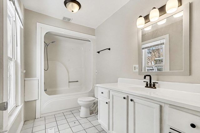 1302 Ogden Ave, Kalamazoo City, MI 49006