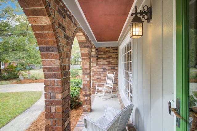 8 Corsica Court, Hanahan, SC 29410