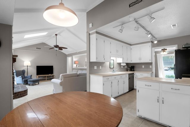 8 Corsica Court, Hanahan, SC 29410