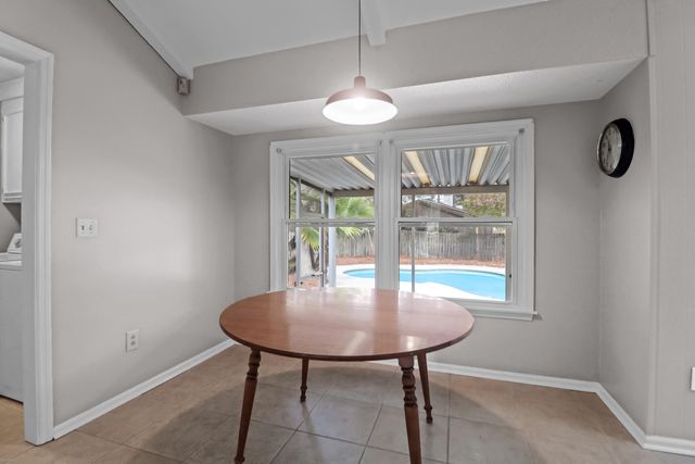 8 Corsica Court, Hanahan, SC 29410