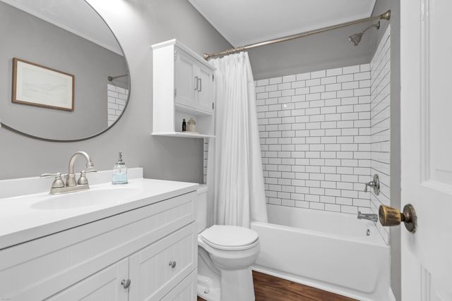 8 Corsica Court, Hanahan, SC 29410