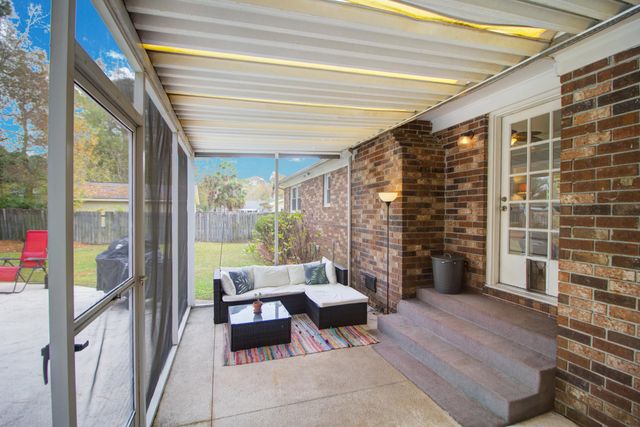 8 Corsica Court, Hanahan, SC 29410