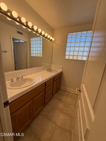 1596 Blue Canyon Street, Newbury Park, CA 91320