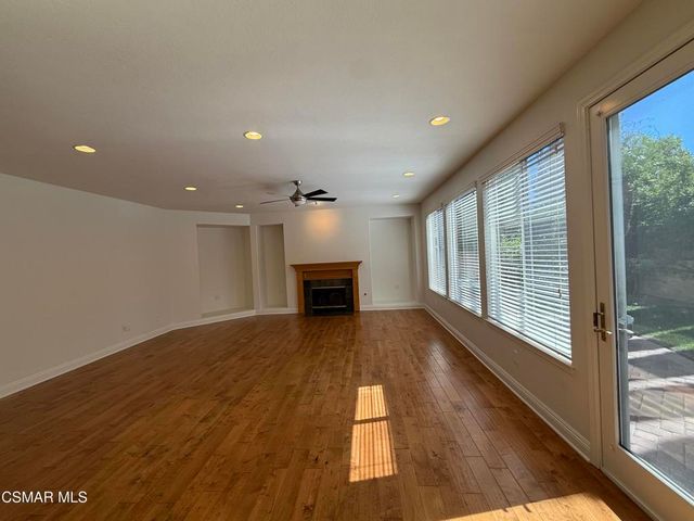 1596 Blue Canyon Street, Newbury Park, CA 91320
