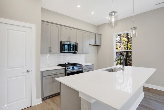 502 Gilder Drive, Carmel, IN 46032